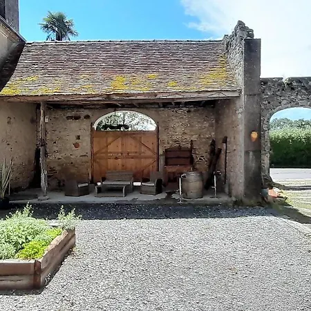 Chambres D'hotes Dessine-moi Un Chemin Couette-café Sauvelade